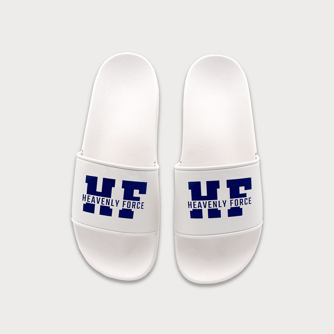 Bedruckte Badelatschen in Weiß